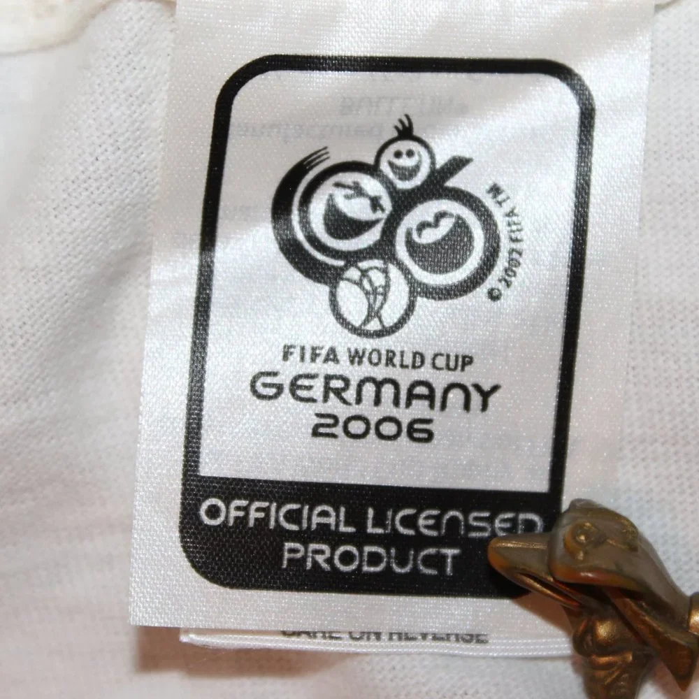 BNWOT 2006 Germany Fifa World cup Champions "Italy" Shirt - Picture 4 of 6
